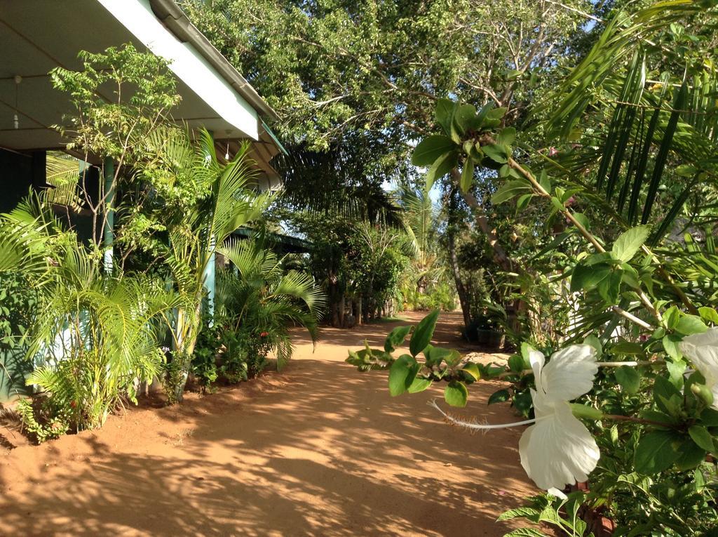 Lagoon Inn Hambantota Eksteriør bilde