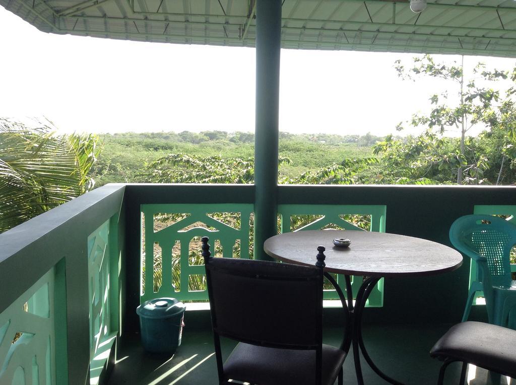 Lagoon Inn Hambantota Eksteriør bilde